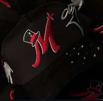 El mago roja  31 hats